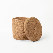 Load image into Gallery viewer, Natural Grass Basket with Lid
