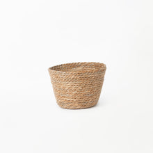 Load image into Gallery viewer, Woven Grass Flower Pot
